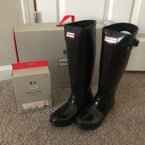 Glossy Hunter Boots - Tall and Medium Hunter socks